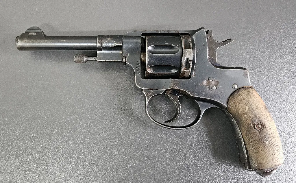 REWOLWER NAGANT wz.30 RADOM Ng.30  kaliber 7,62 Nagant